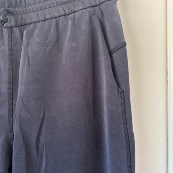 NWT Lululemon Softstreme High-Rise Straight-Leg Cropped Pant - Picture 9 of 14